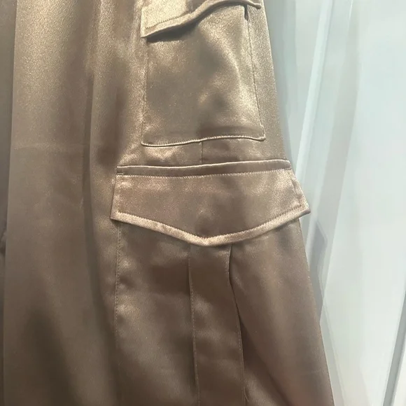 A New Day Metallic Bronze Cargo Pants-Size 6 - Picture 4 of 7